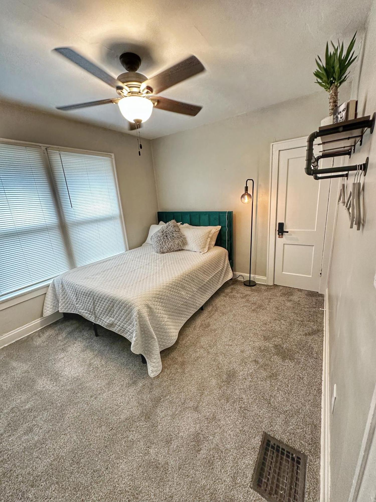 Modern Luxe 3br 1ba With Bar 7 Hébergement de vacances Columbus